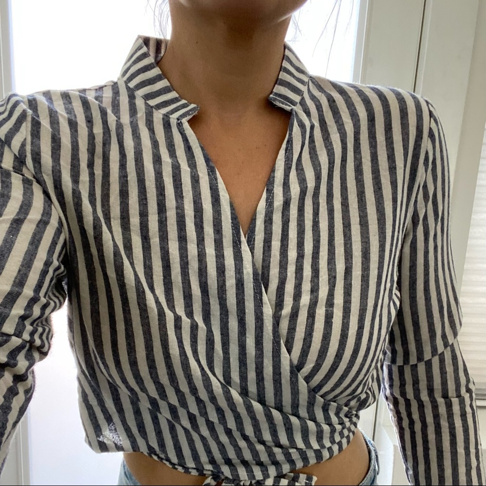 Striped wrap top - Picture 4 of 6